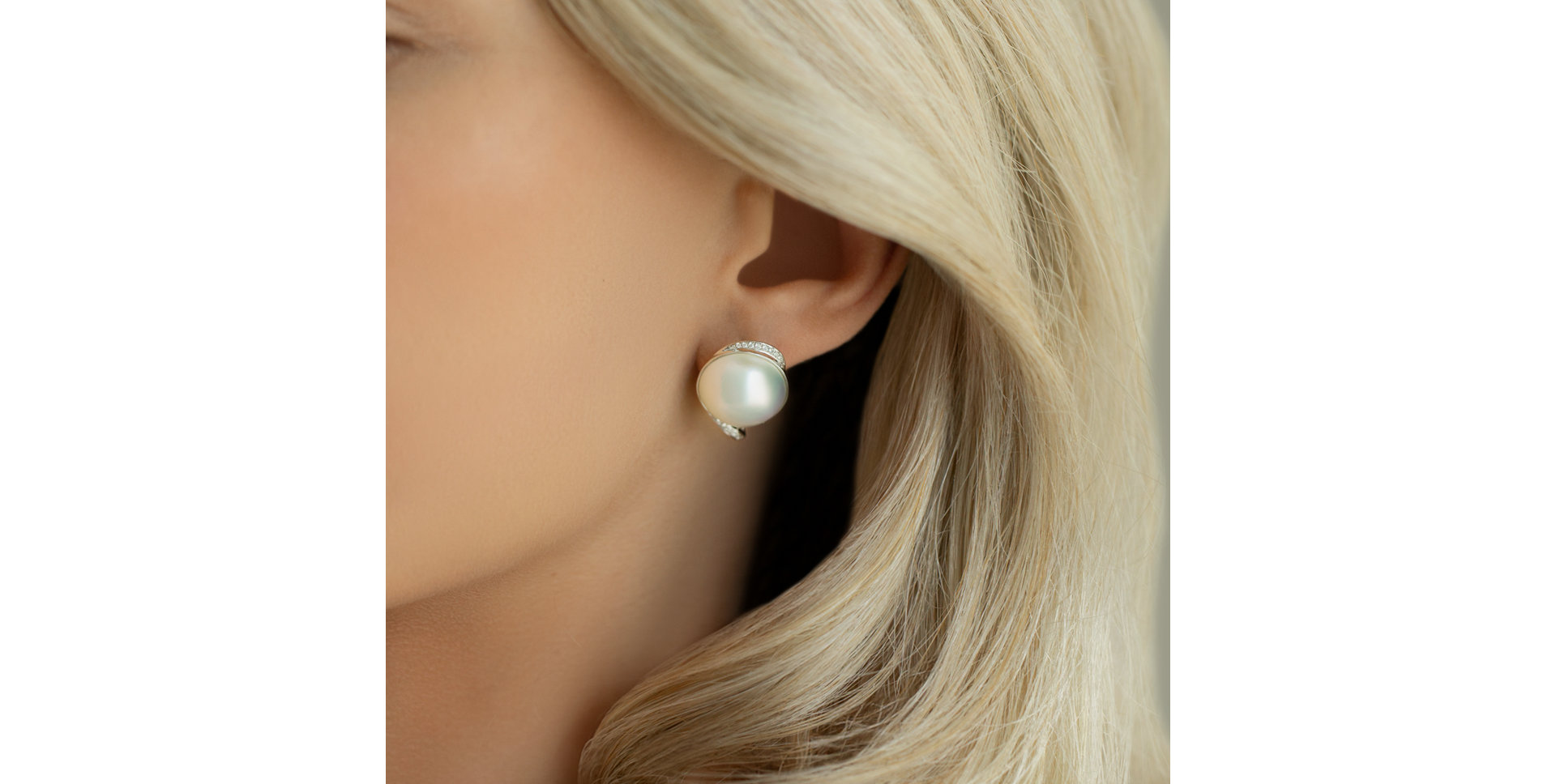 Náušnice s perlou a diamantem Pearly Melody