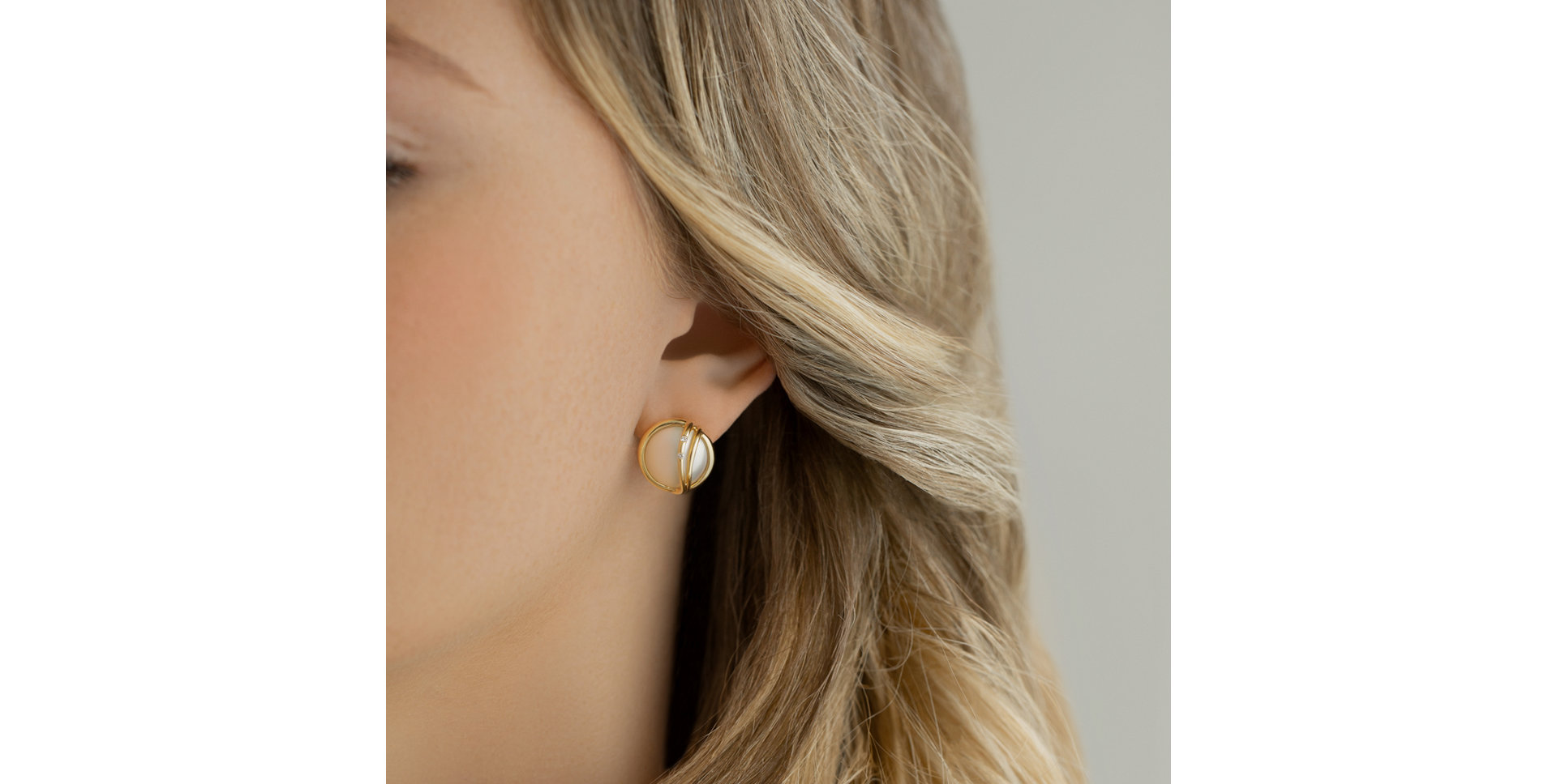 Náušnice s perlou a diamantem Lavish Sea