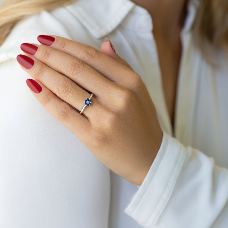 Prsten s diamanty a rubíny Hollings