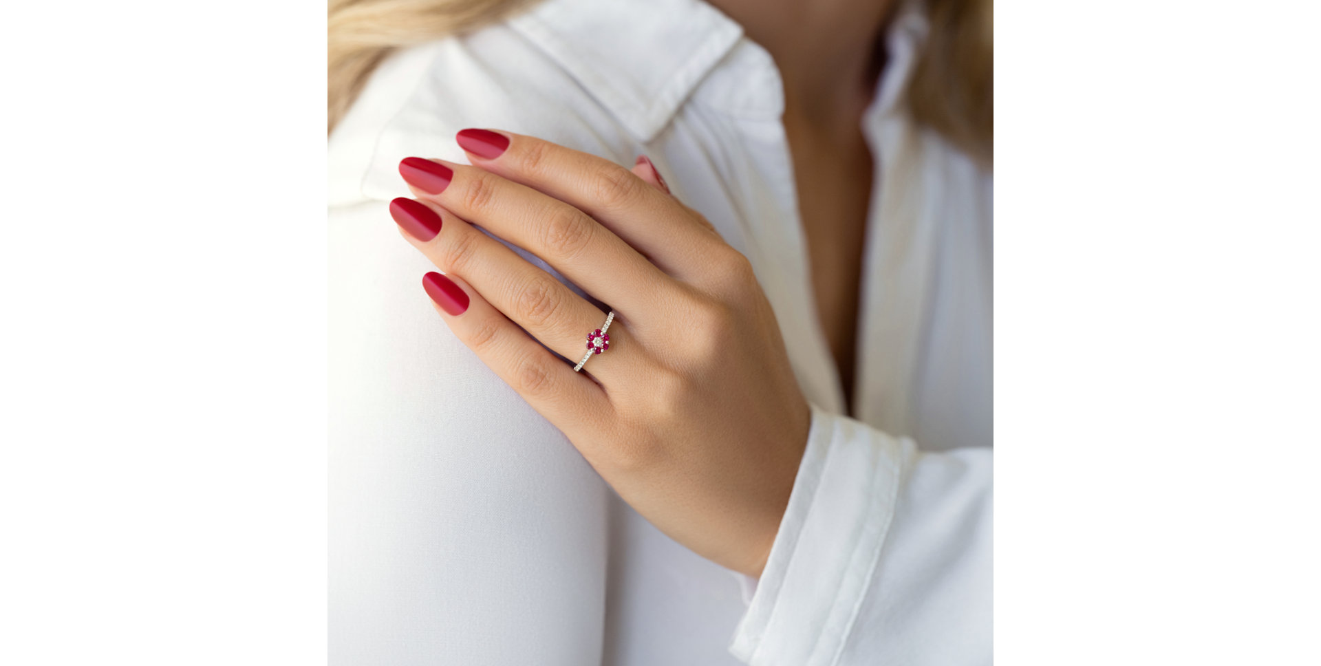 Prsten s diamanty a rubíny Graceful Delicacy