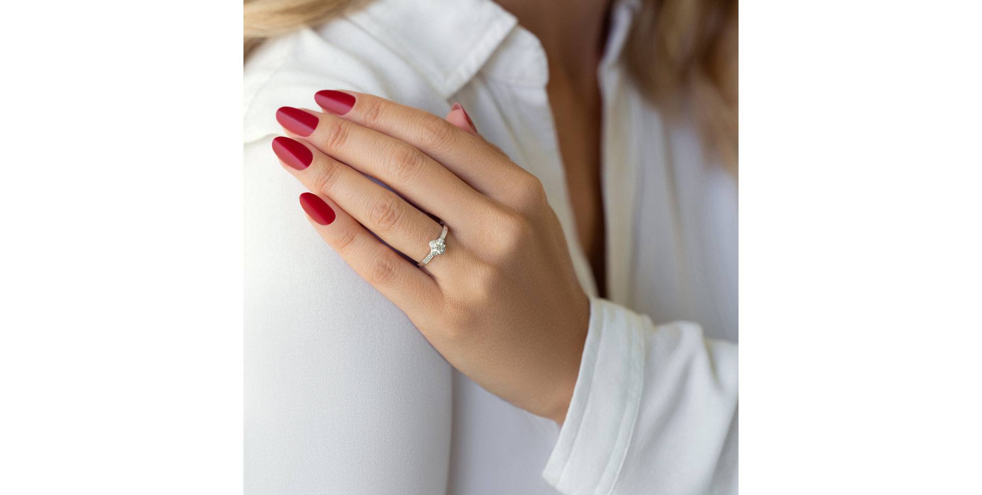 Prsten s diamanty Tumajina