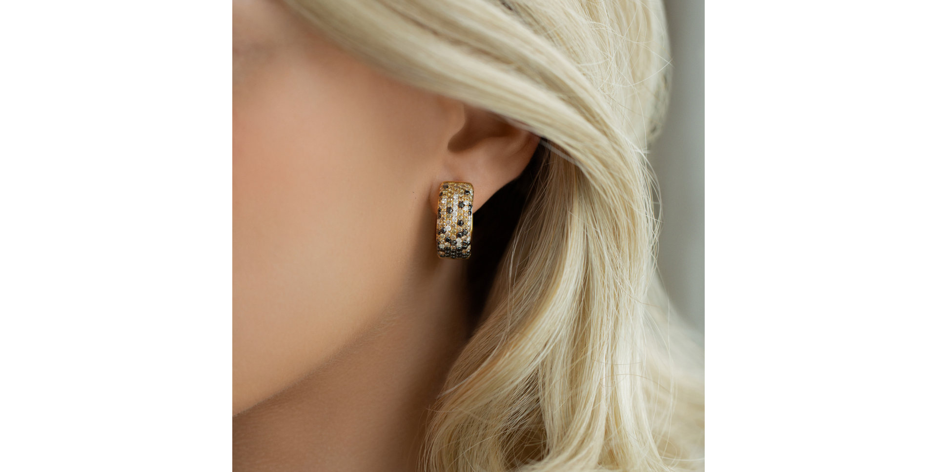 Náušnice s bílými, hnědými a černými diamanty Luella