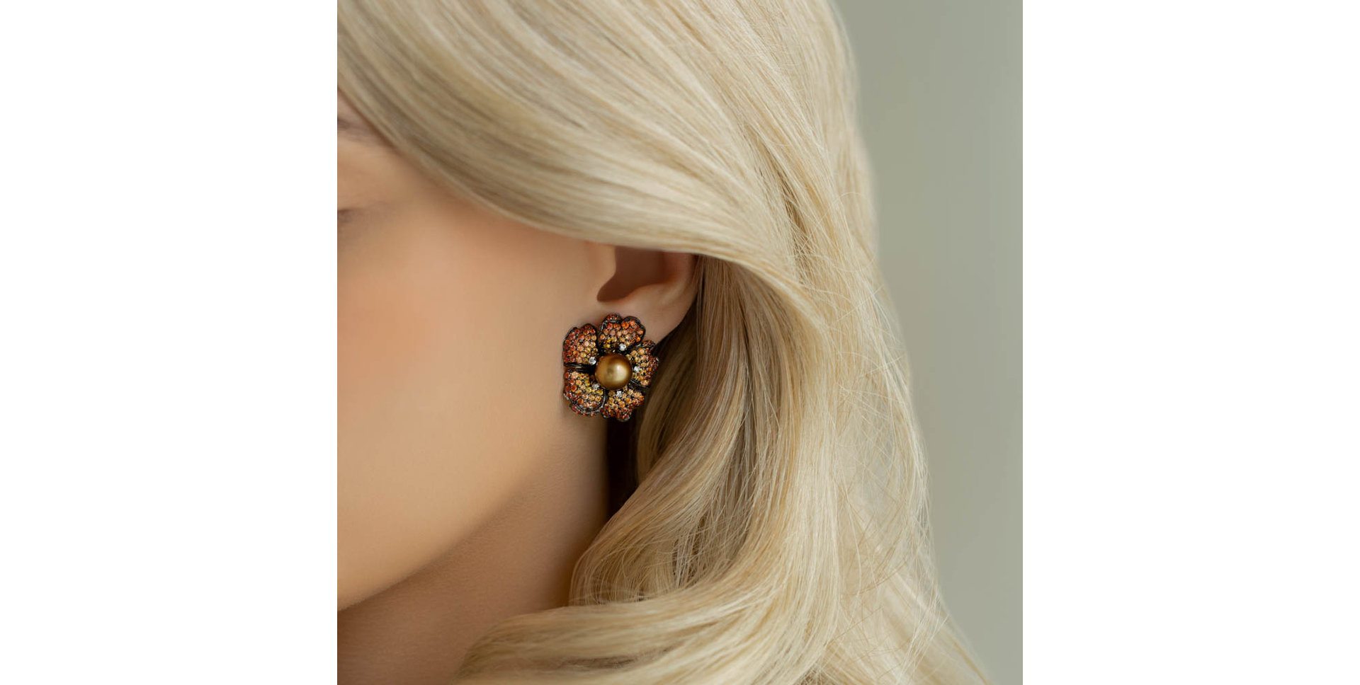 Náušnice s diamanty, multisafíry a perlou Candis