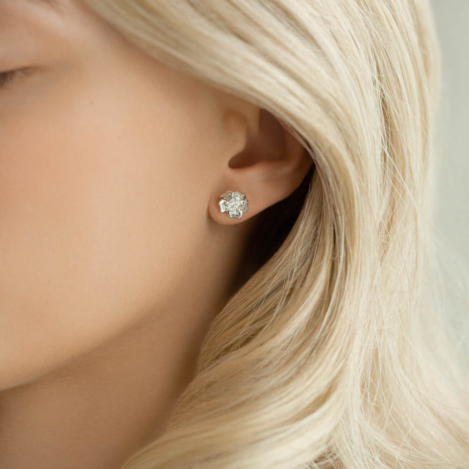 Náušnice s diamanty Shiny Rose Flowers