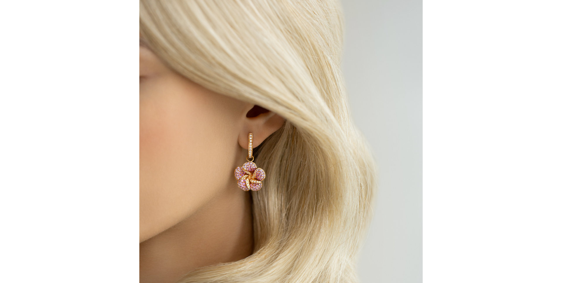 Náušnice s diamanty a safíry Panama