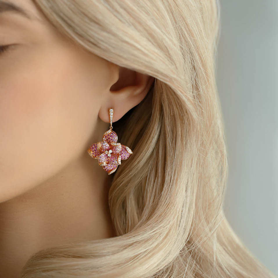 Náušnice s diamanty a safíry Rossini