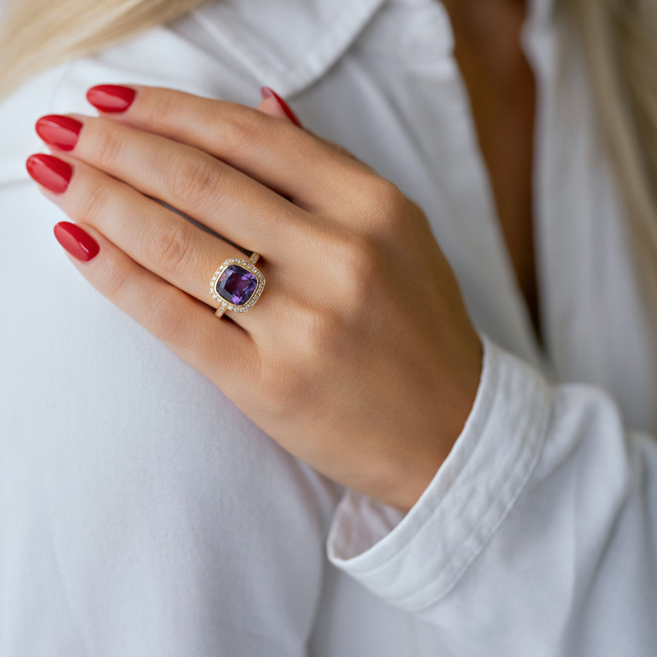 Prsten s ametystem a diamanty Leilani