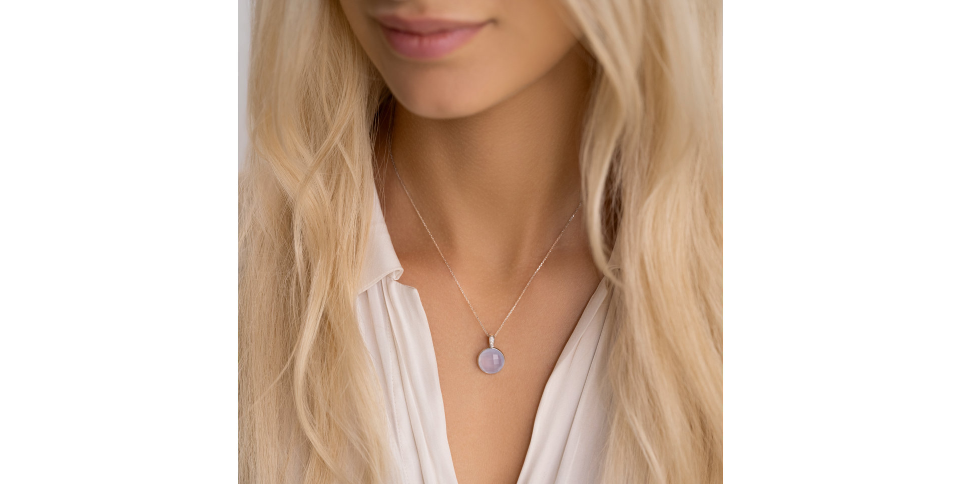 Přívěs s chalcedonem a diamanty Nermin