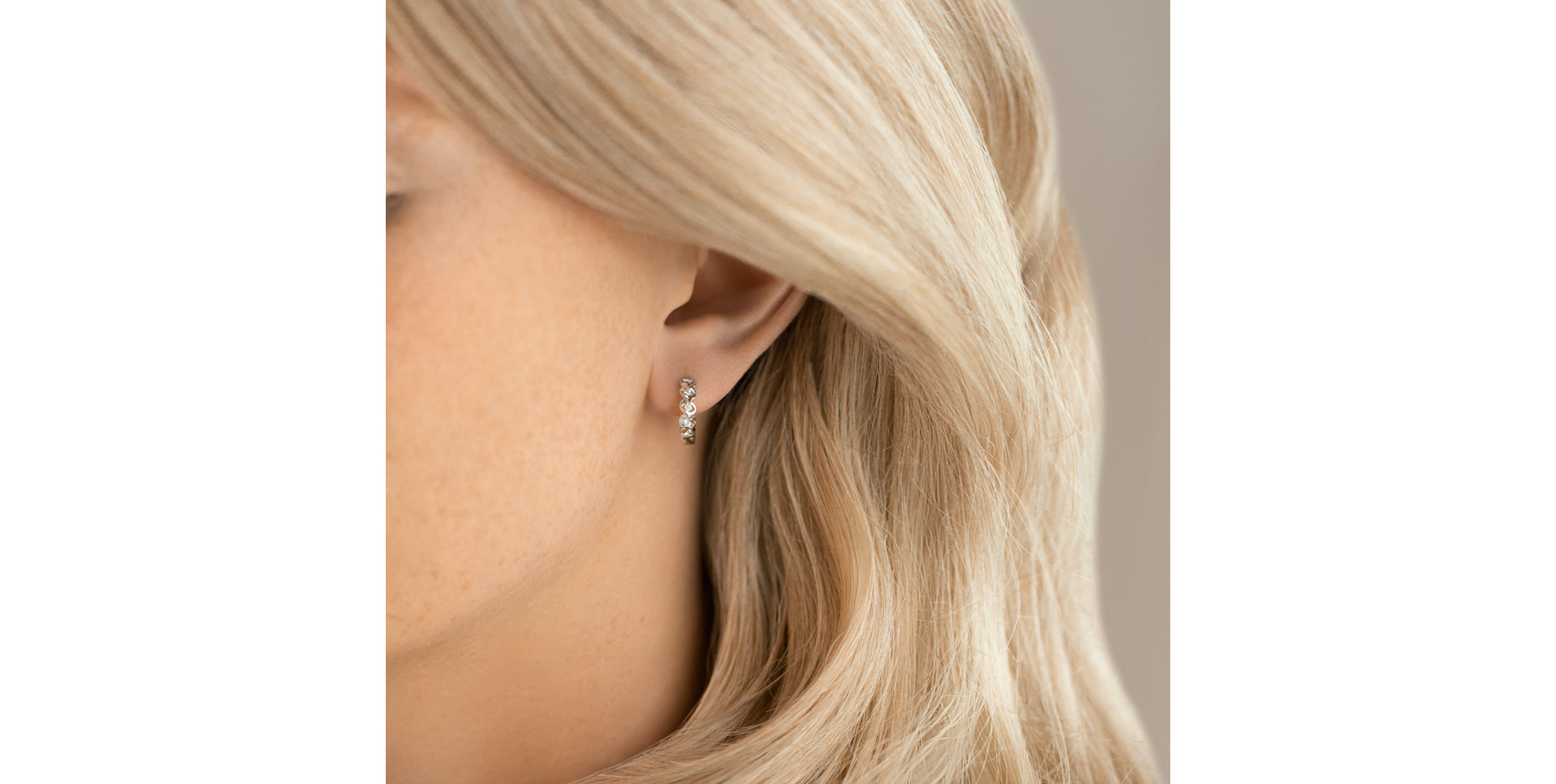 Náušnice s diamanty Ronnale