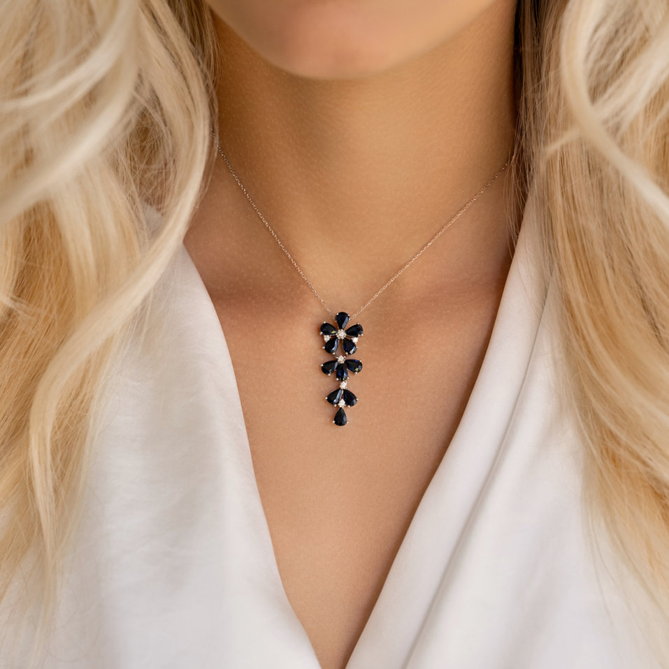 Přívěs s diamanty a safíry Reagan