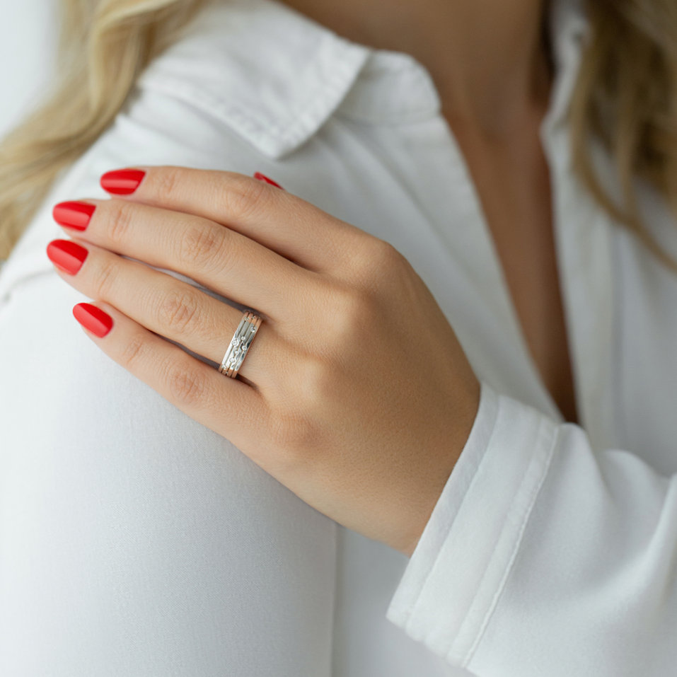 Prsten s diamanty Too Well