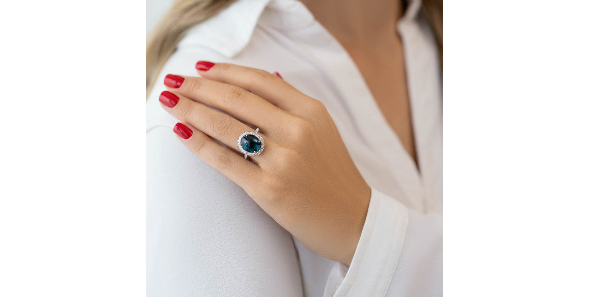 Prsten s topazem a diamanty Witching Monarchy