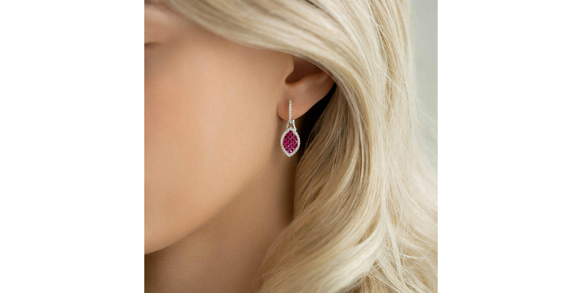 Náušnice s diamanty a rubíny Loving Glow