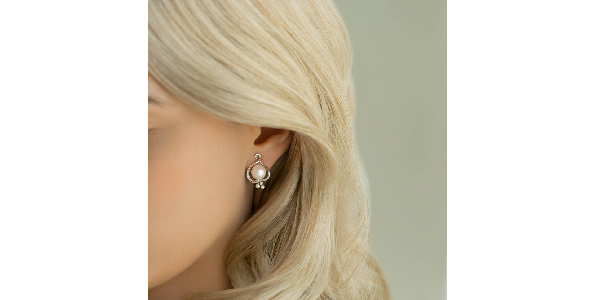 Náušnice s perlami a diamanty White Secret