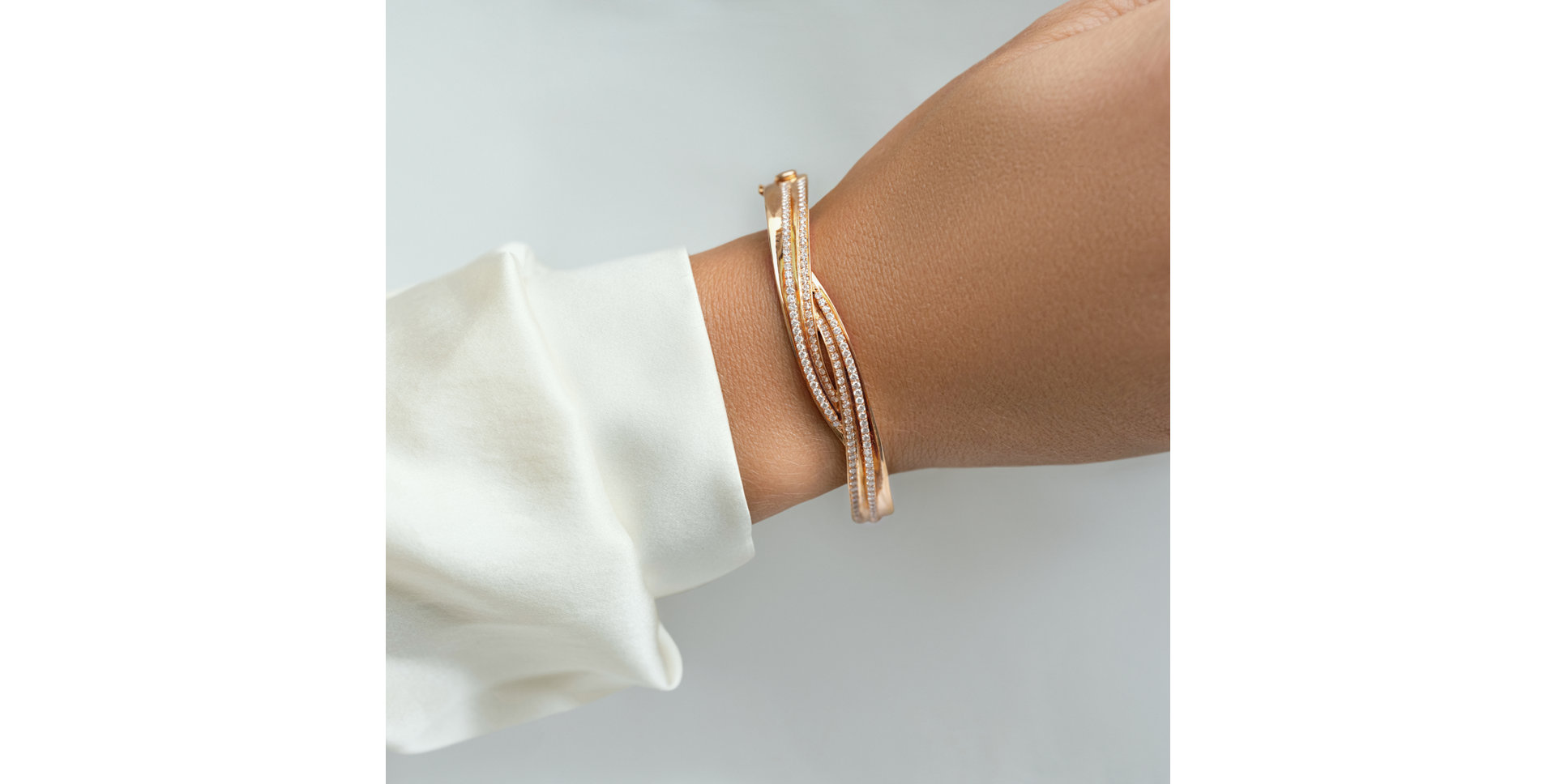 Náramek s diamanty Miracle Ribbon