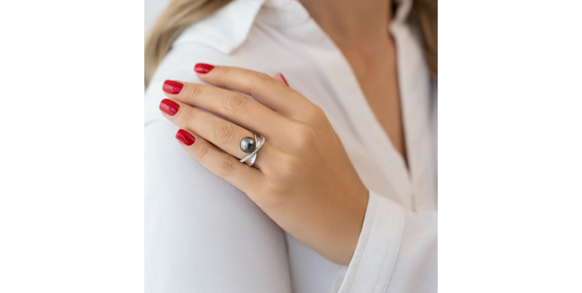 Prsten s perlou a diamanty Amrit