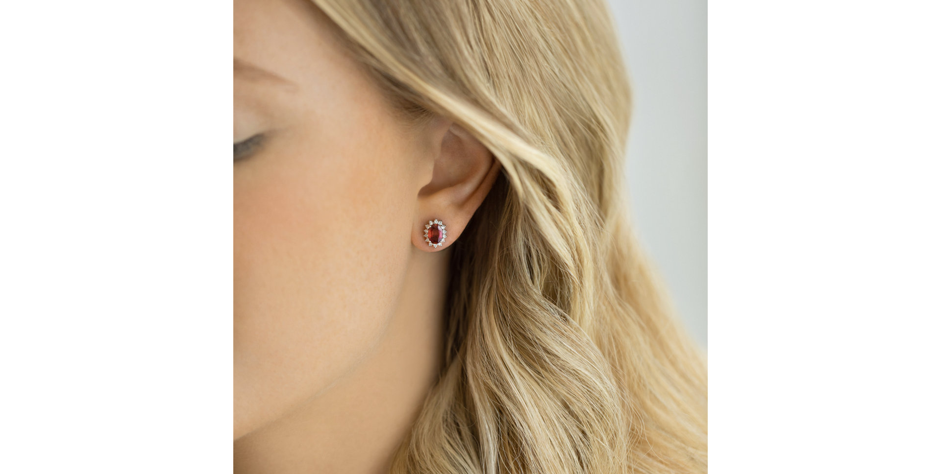 Náušnice s rubínem a diamanty Red Stars
