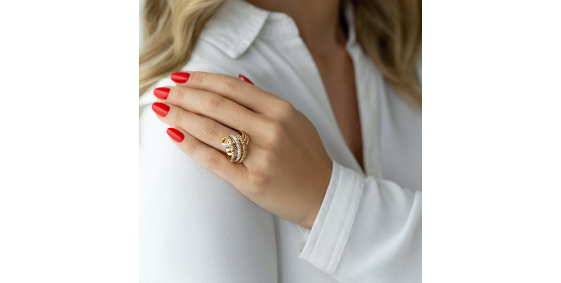 Prsten s bílými a hnědými diamanty Las Vegas Queen