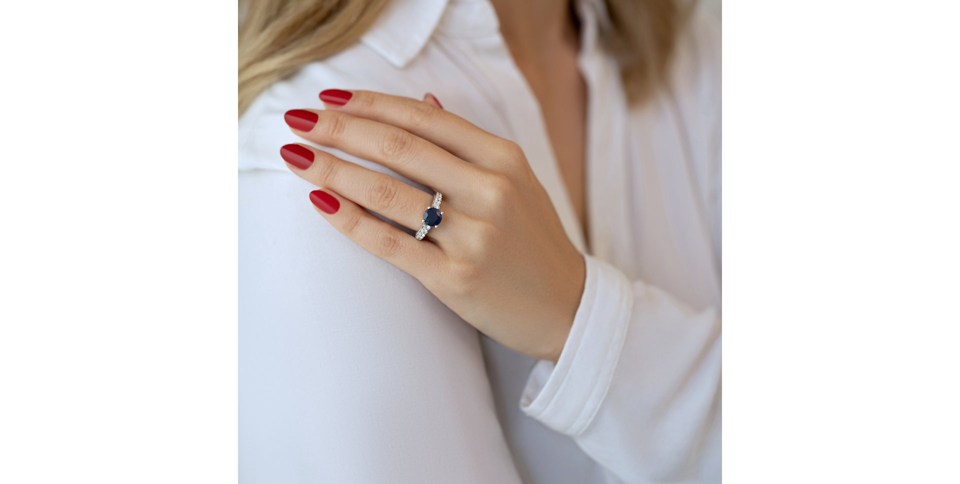 Prsten s safírem a diamanty Cleopatra Love