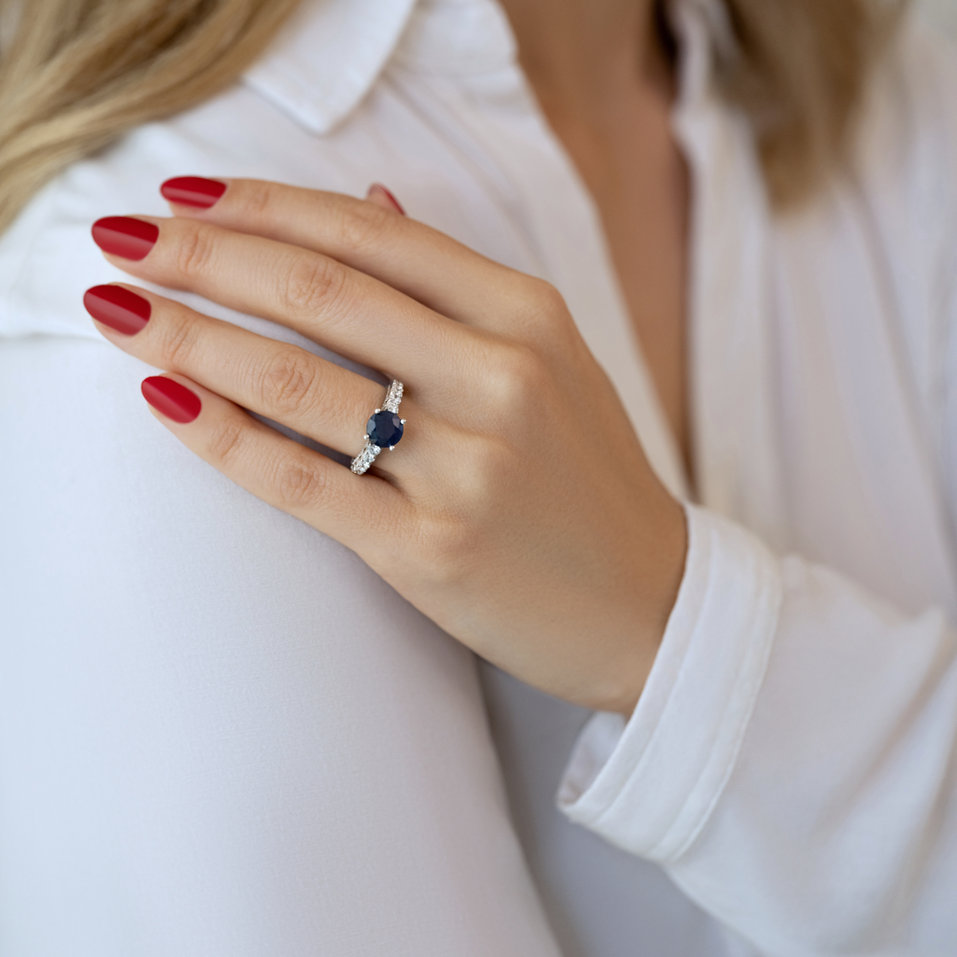 Prsten s safírem a diamanty Cleopatra Love