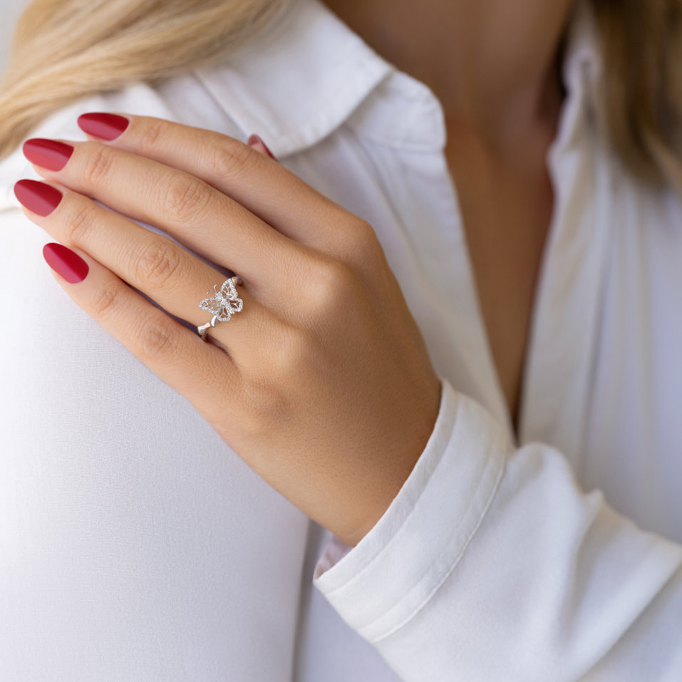 Prsten s diamanty Twisted Wings