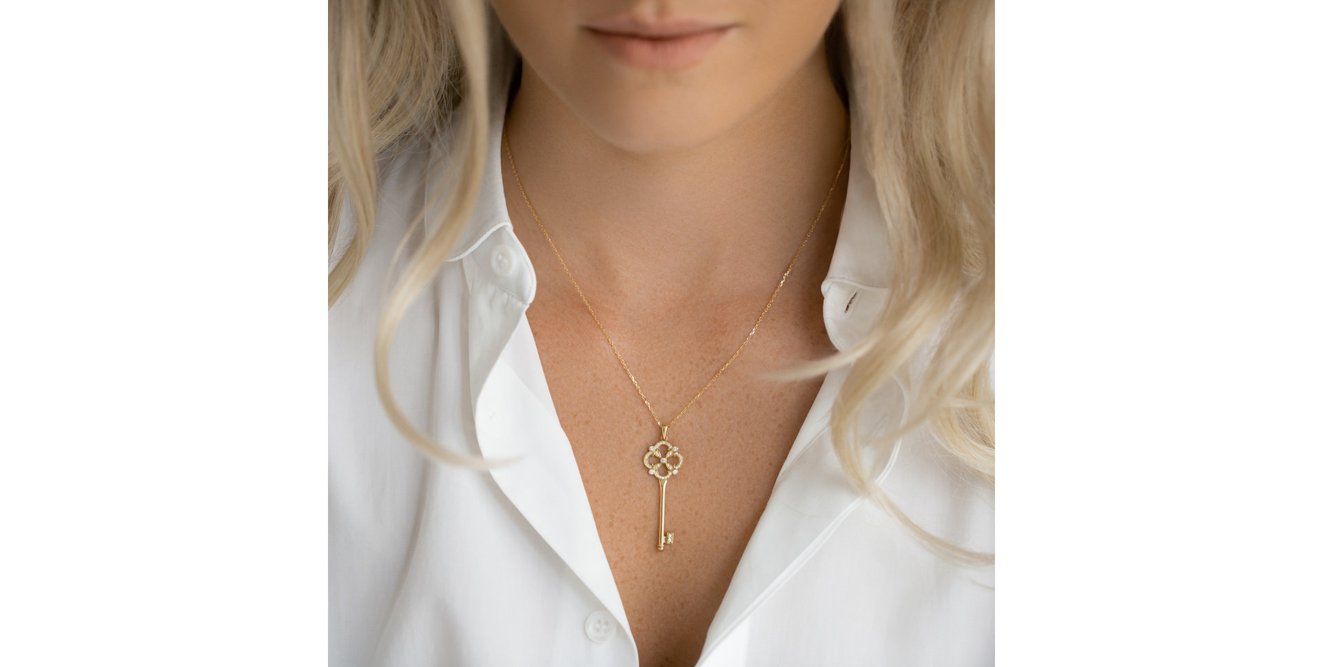 Přívěs s diamanty Word Key