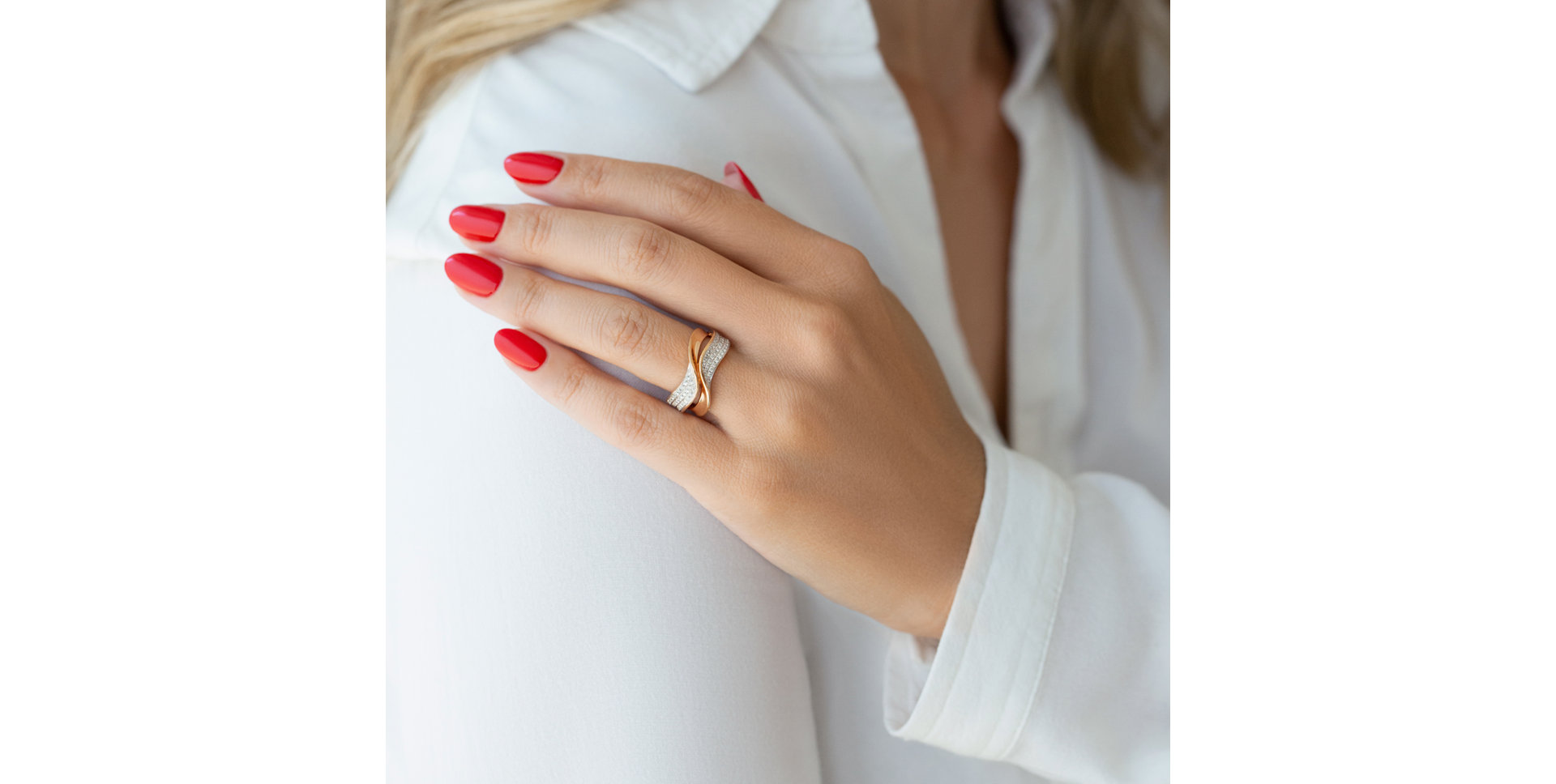 Prsten s diamanty Leyara