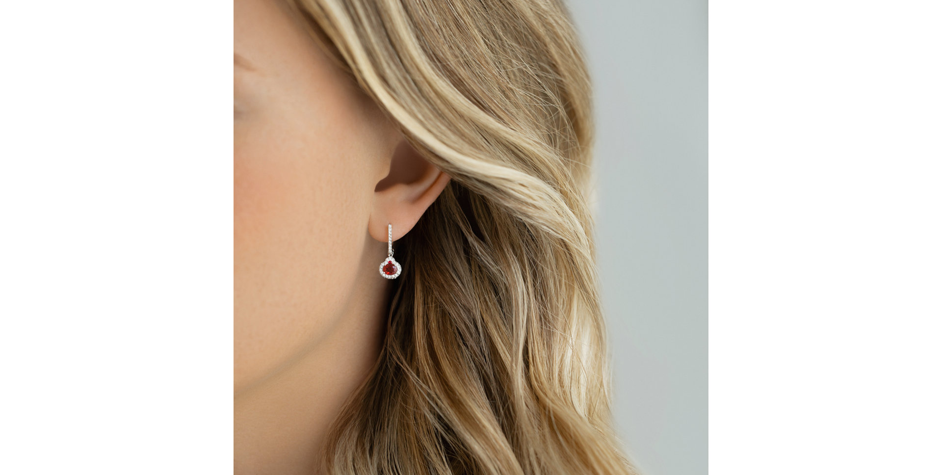 Náušnice s rubínem a diamanty Red Hope
