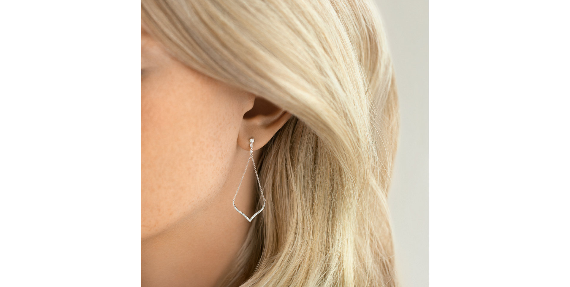 Náušnice s diamanty Virgin Waterfall