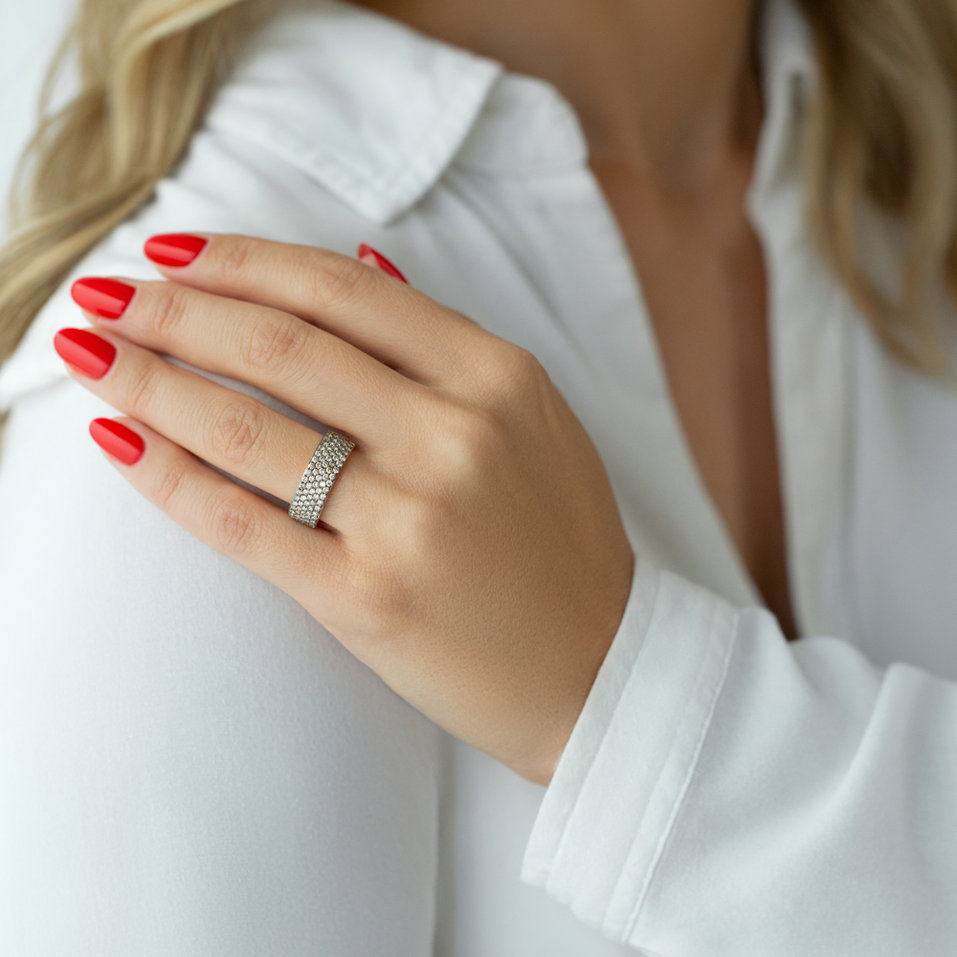 Prsten s hnědými diamanty Snake Treasure