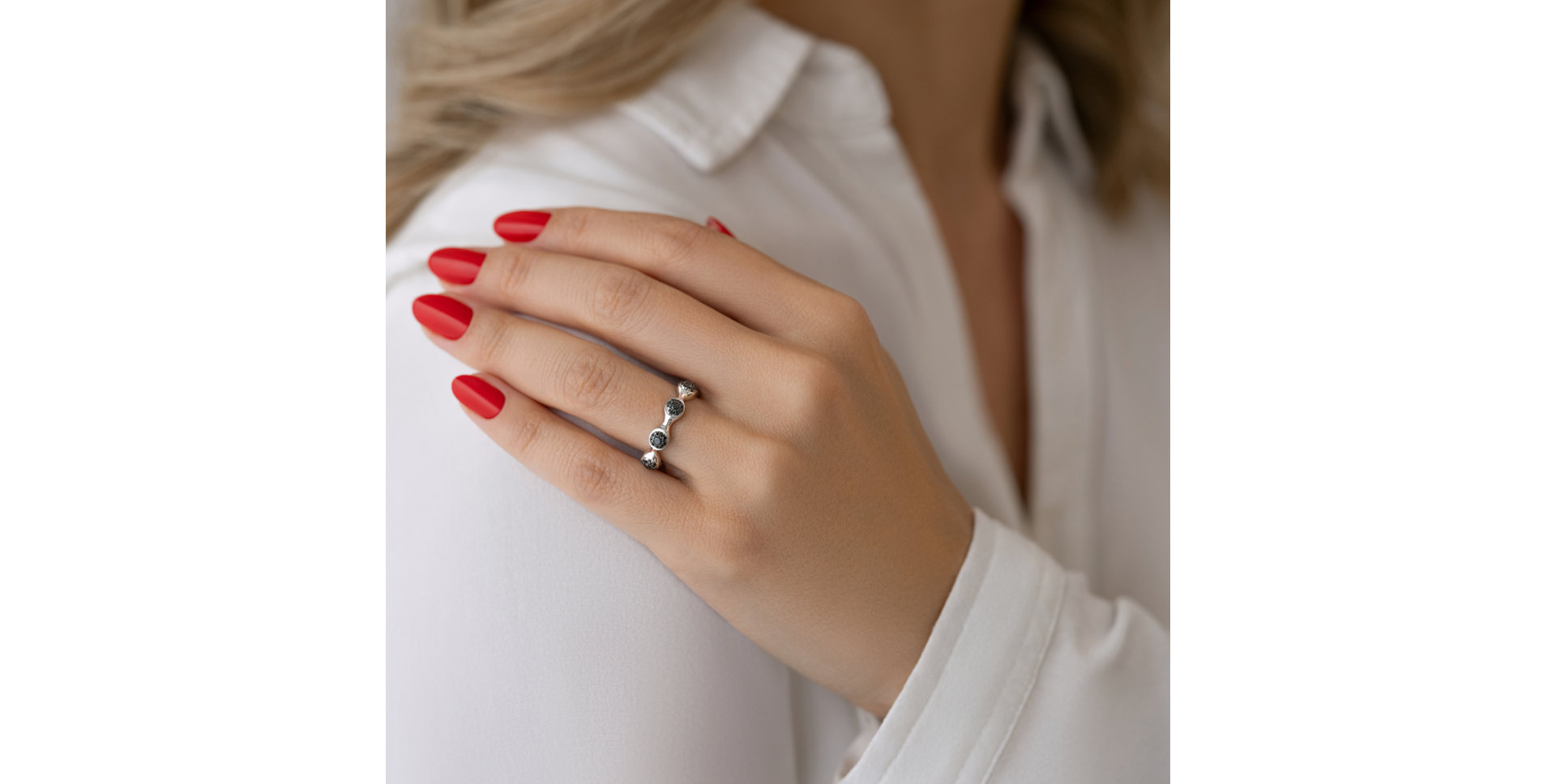 Prsten s černými diamanty Vesper Passion