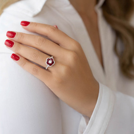 Prsten s diamanty a rubíny Joelle