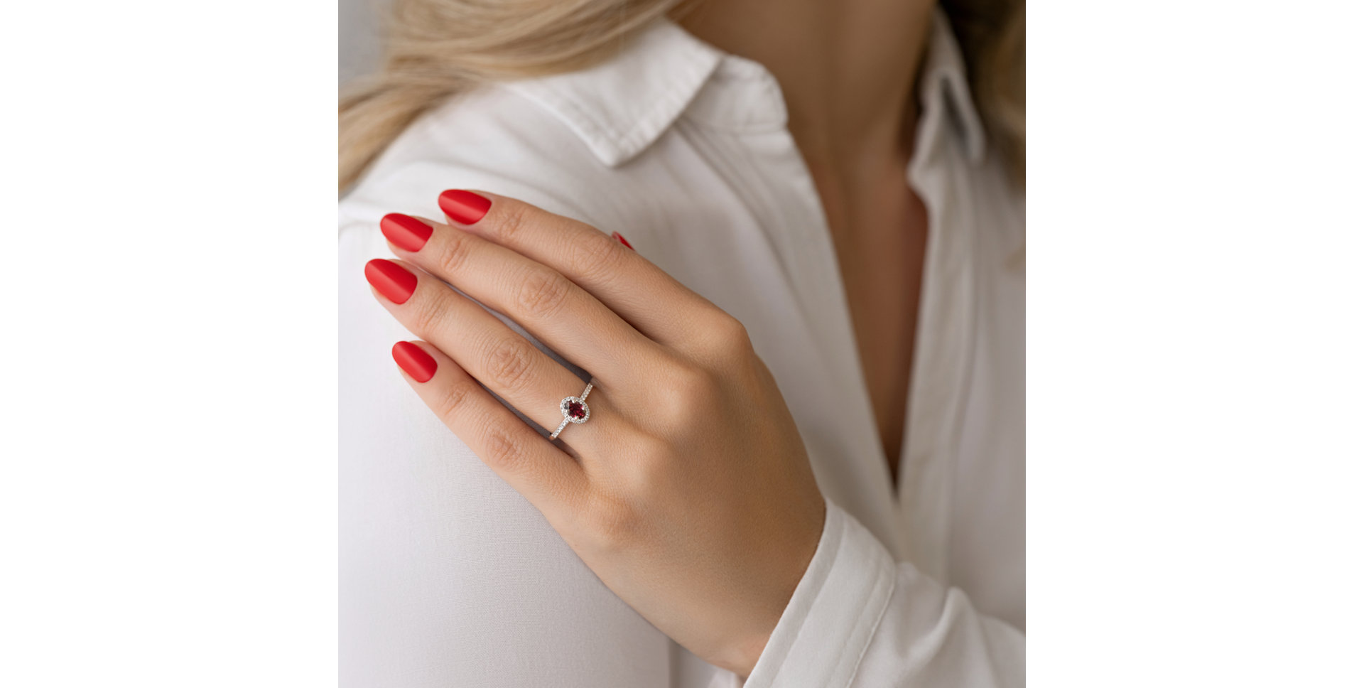 Prsten s rubínem a diamanty Sintharia