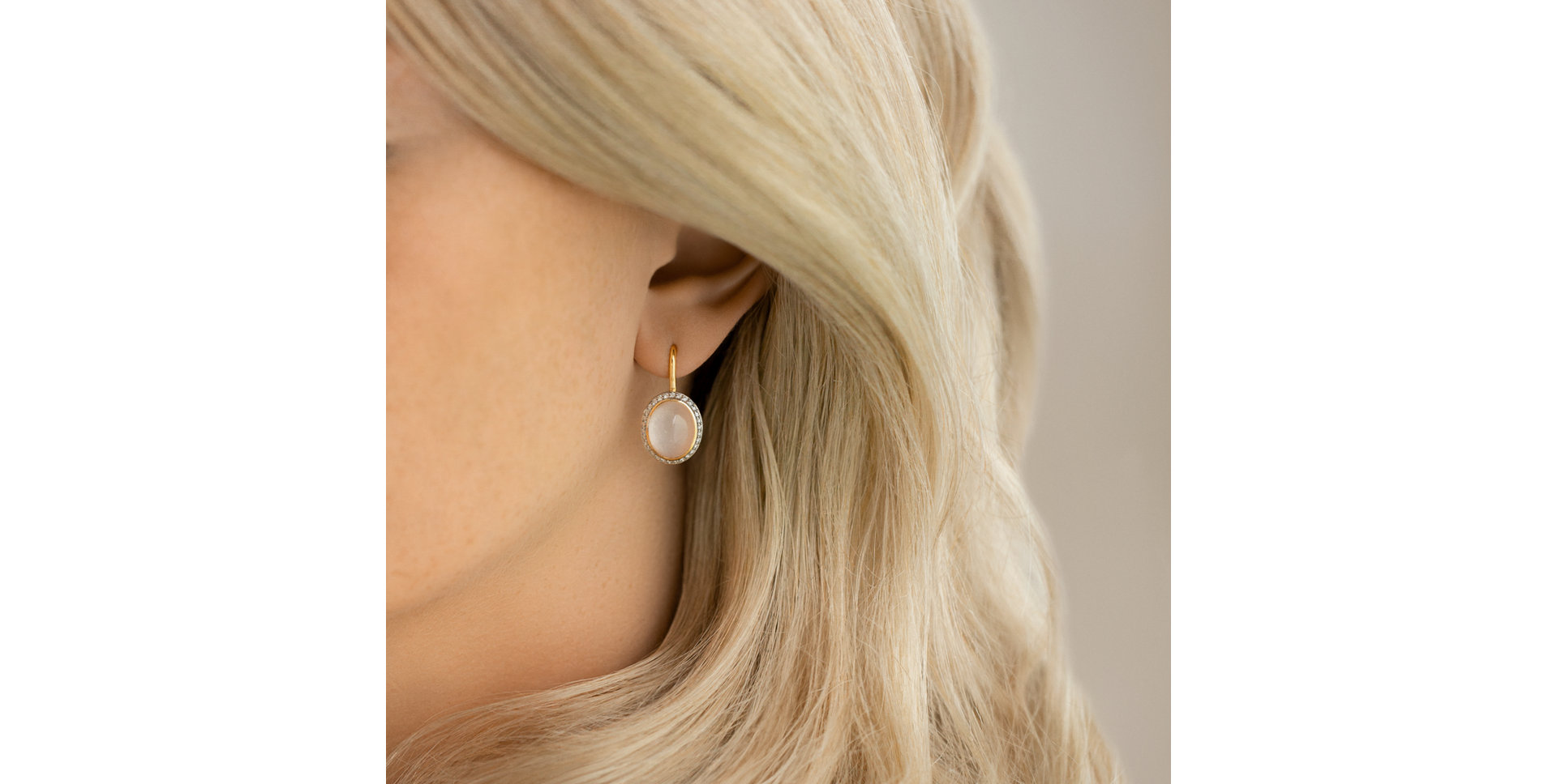 Náušnice s růženínem a diamanty Zahara