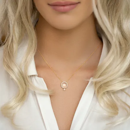 Náhrdelník s diamanty, růženínem a perlou Aerwyna