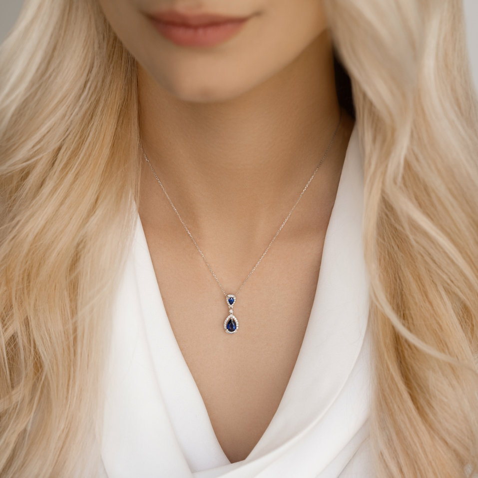 Přívěs s rubínem a diamanty King Legend