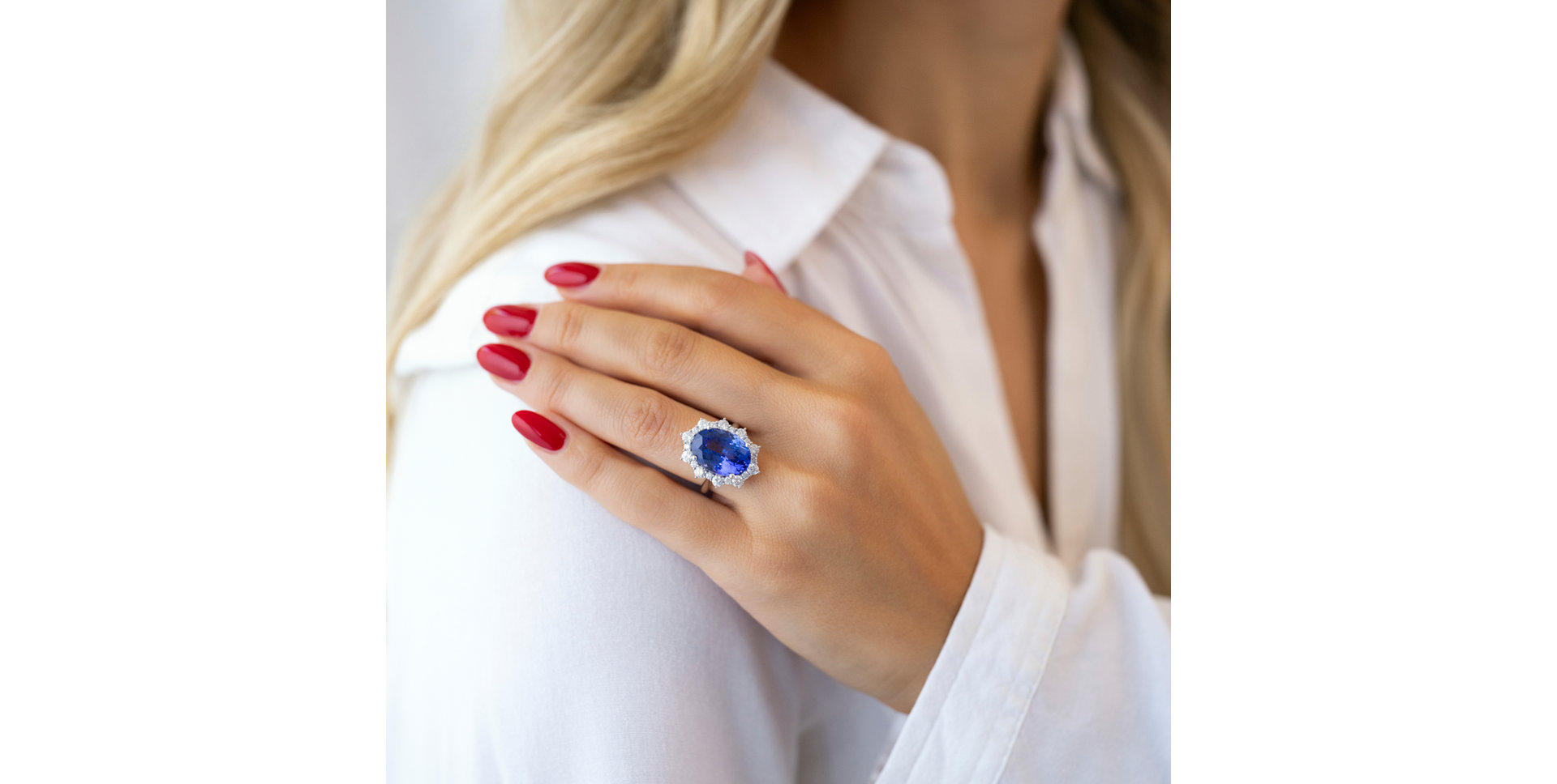 Prsten s tanzanitem a diamanty Night Goddess