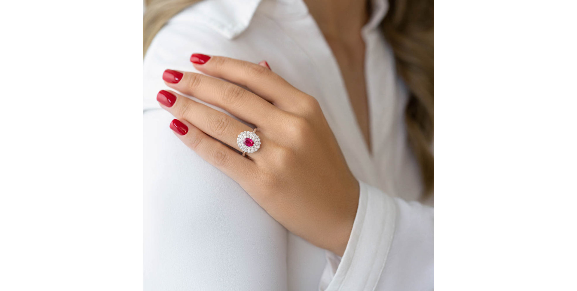 Prsten s rubínem a diamanty Sindragosa