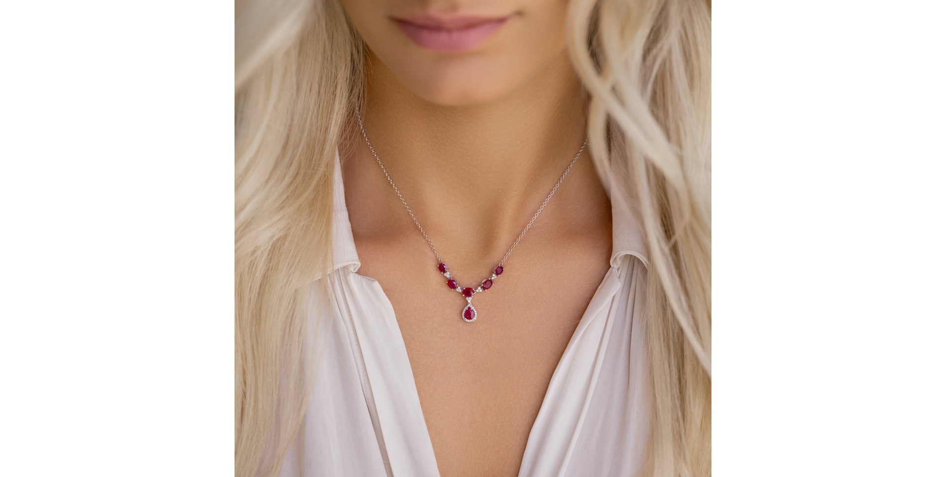 Náhrdelník s diamanty a safíry Royal Treasure