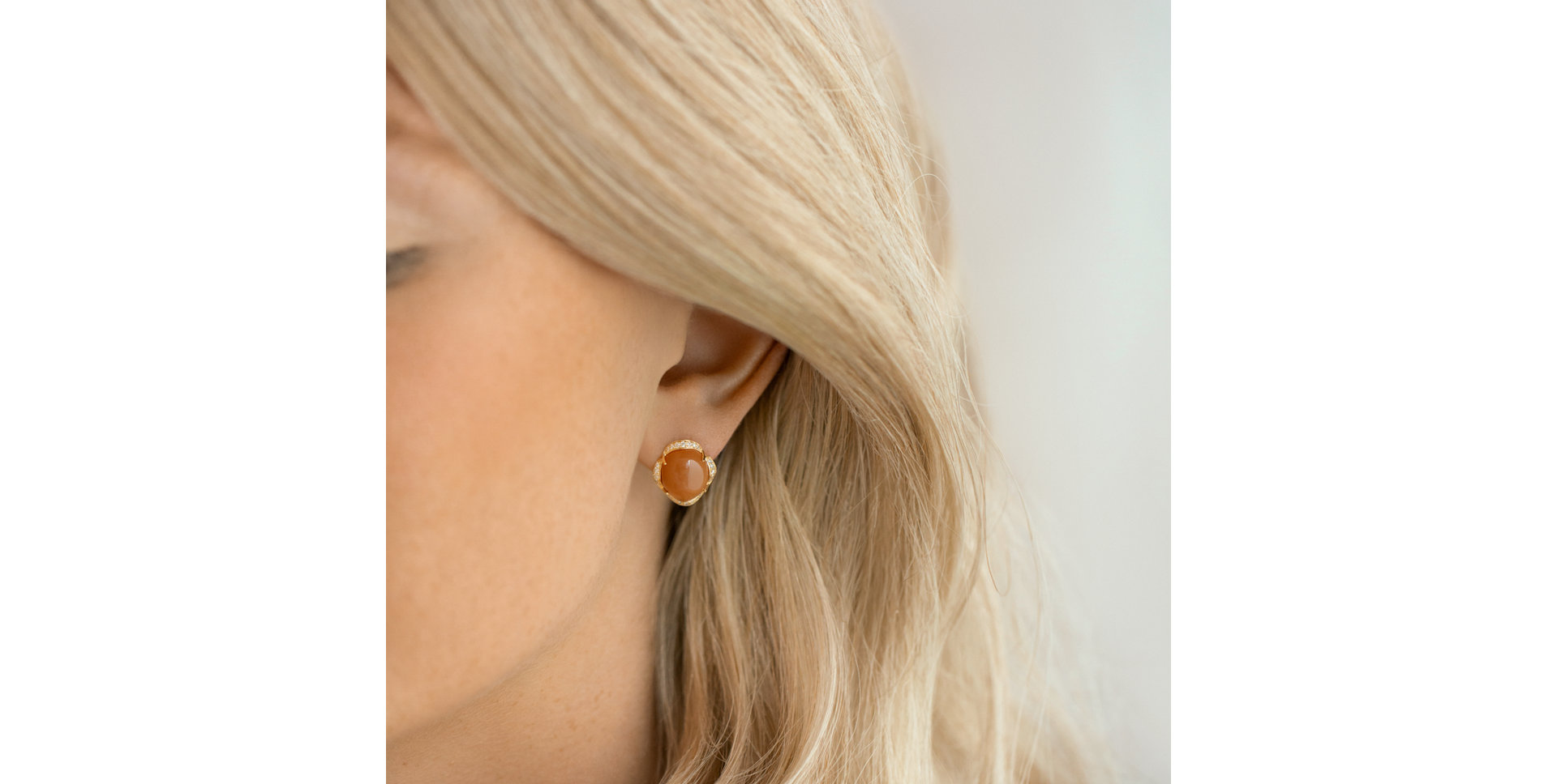 Náušnice s diamanty a měsíčním kamenem Garden Elegance