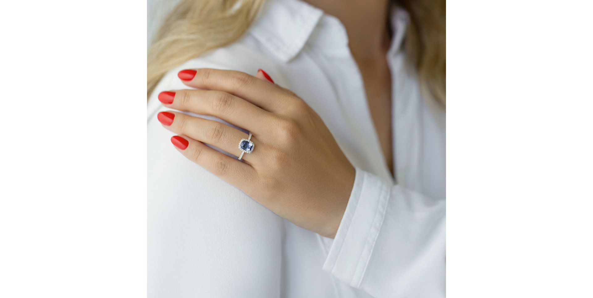 Prsten s tanzanitem a diamanty Royal Message