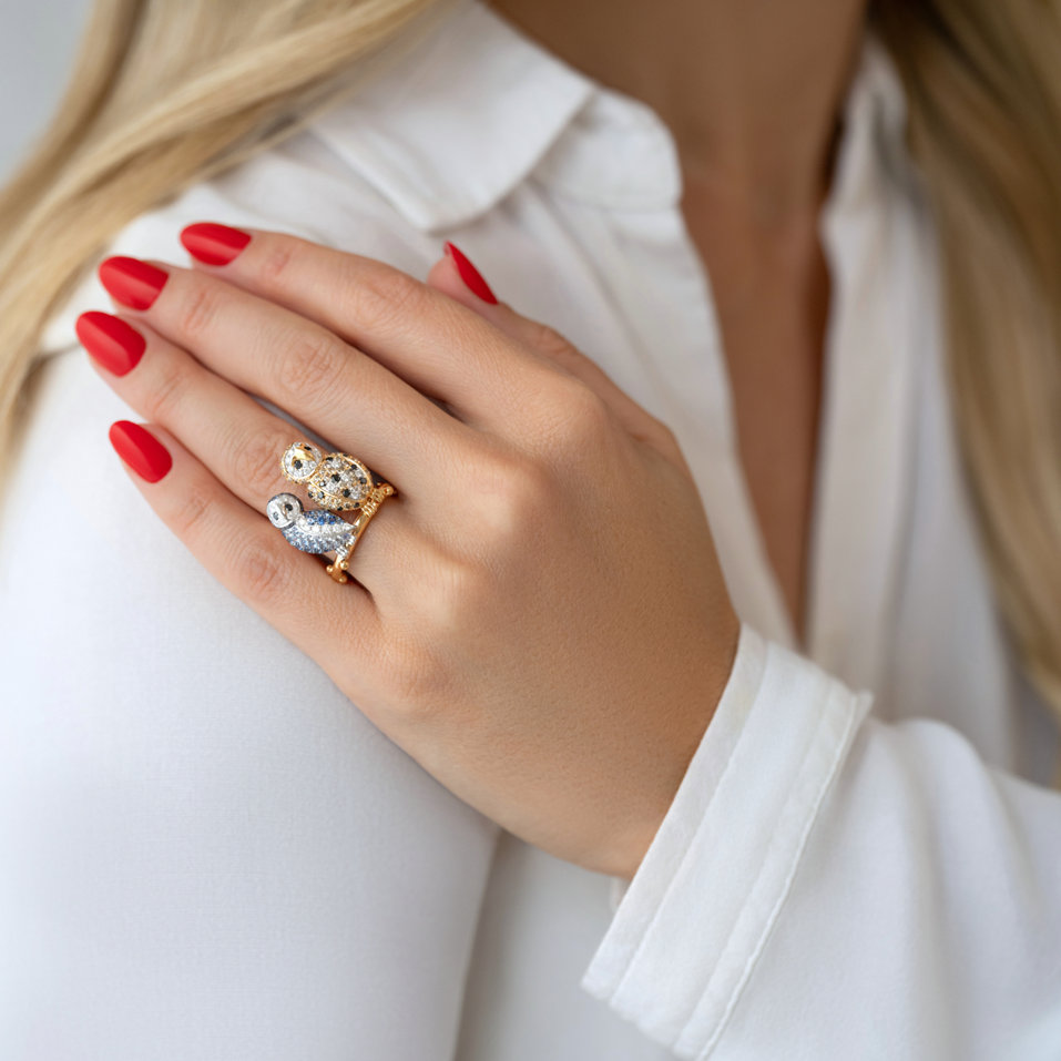 Prsten s bílými, hnědými a černými diamanty a safíry Fairytale Owl